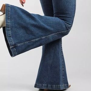 Wrangler flare jeans. 31x34.